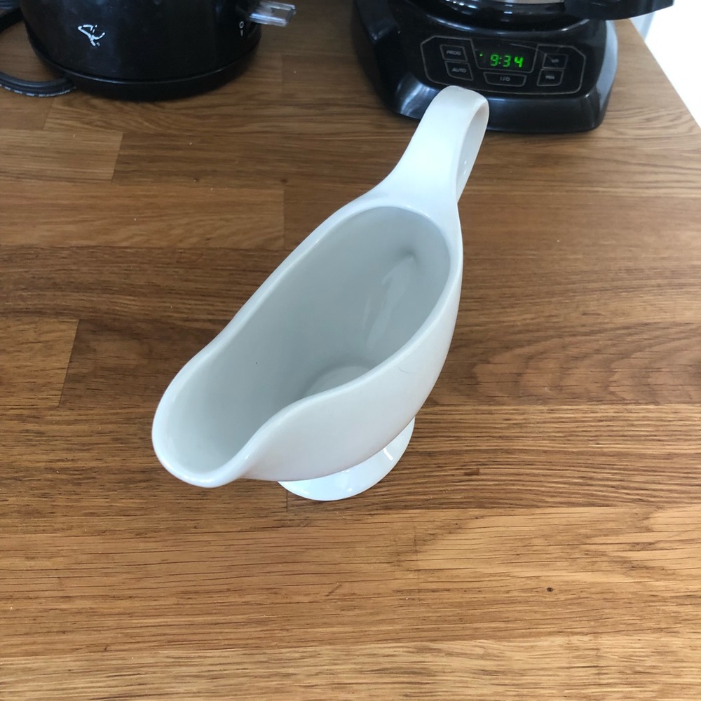 Gravy jug